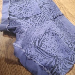 LEI ASHLEY LOWRISE CHEETAH PRINT SHORTS